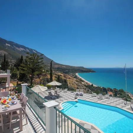 Garbis Villas & Apartments
