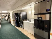 Budget Inn & Suites Hotels in DeWitt