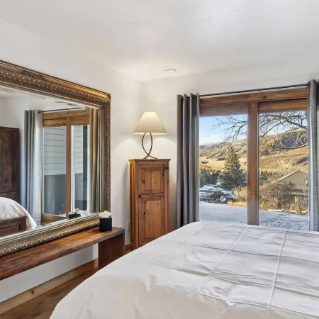 Eagle Valley Haven by Avantstay Alpine Condo + Mtn Views   Minutes to Vail + Beaver Creek