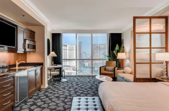 StripViewSuites at Signature Hotels in 