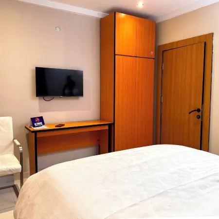 The colony residences hotel and suites
