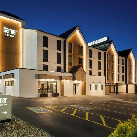 Garner Hotel Pigeon Forge Downtown by IHG