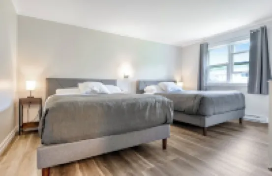 Homeport Motel