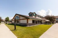 MountainView Lodge and Suites