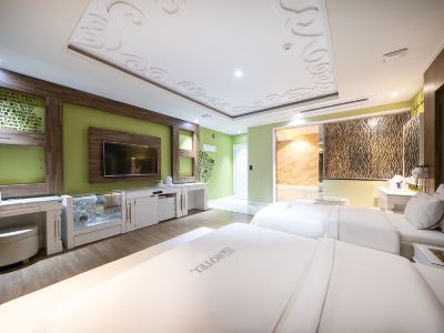 Yeosu Myeongpum Hotel