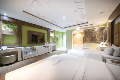 Yeosu Myeongpum Hotel Hoteles cerca de Museo Hamel