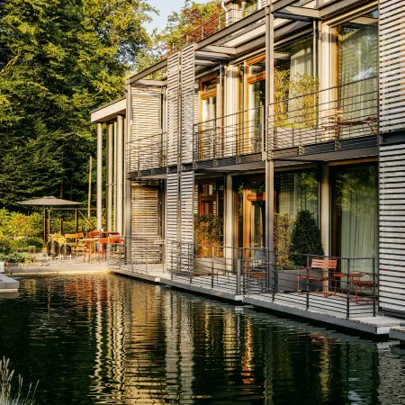 Relais & Chateaux Hotel Diepeschrather Muhle Отели рядом с достопримечательностью «Станция метро Thielenbruch»