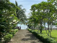 Saesea Private Beach & Resort Hotels in Cisolok