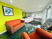 Hometown Inn - Pet friendly