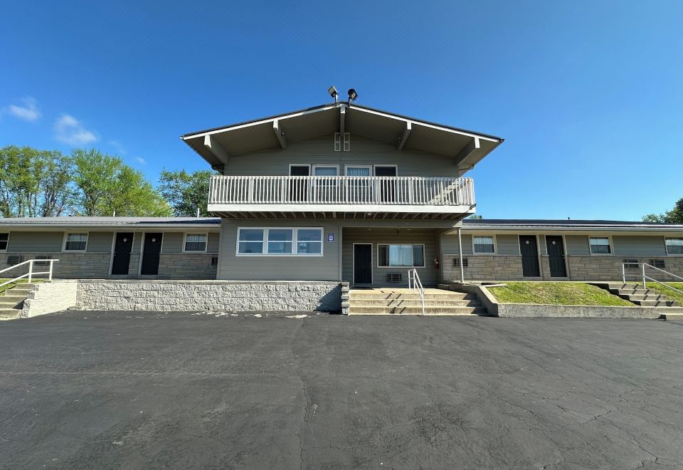 Budget Inn - Cambridge - Housity