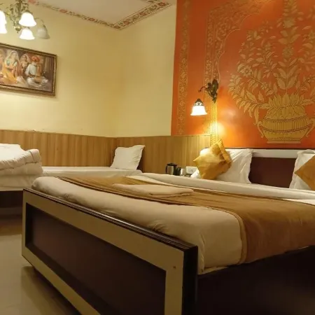 Joey's Hostel