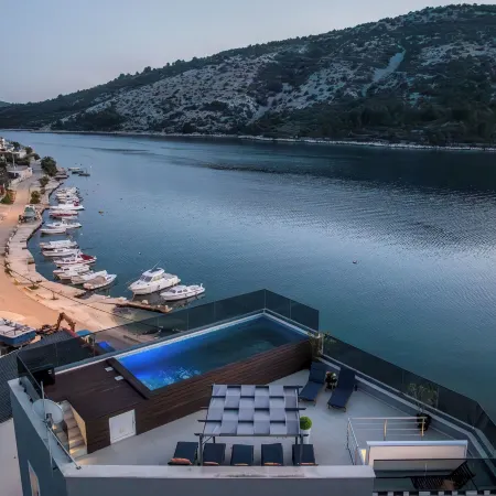Beachfront Luxury Villa