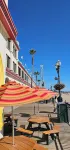 Lighthouse Beach House - Homestays