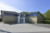 Travelodge Stafford M6 - parking