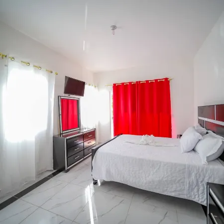 8BR Private Villa in Sosúa - 2 mins from Nightlife