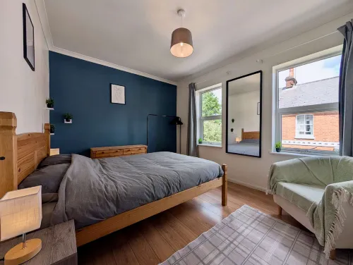 Cosy 2bed House in Reading