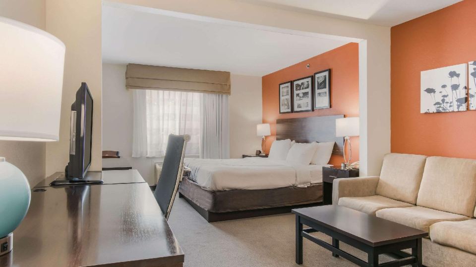 Sleep Inn & Suites