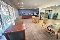 Days Inn & Suites by Wyndham Stockbridge South Atlanta