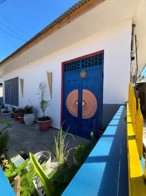 Azure Chameleon House - 2-Star