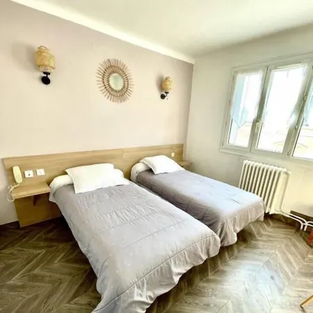 Hôtel Colisée-Verdun Centre Gare Saint-Roch Отели рядом с достопримечательностью «Стадион «Мосон»»
