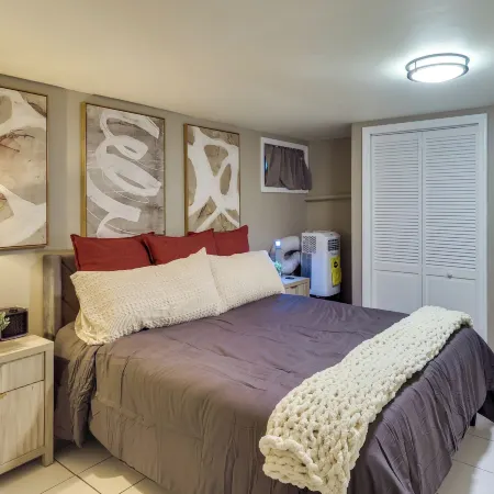 Retreat w/ Yard Near NYC & Metlife Stadium! Hotels in Teaneck