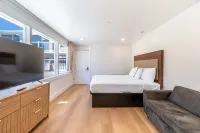 Ocean's Edge Luxury Rentals - شقق