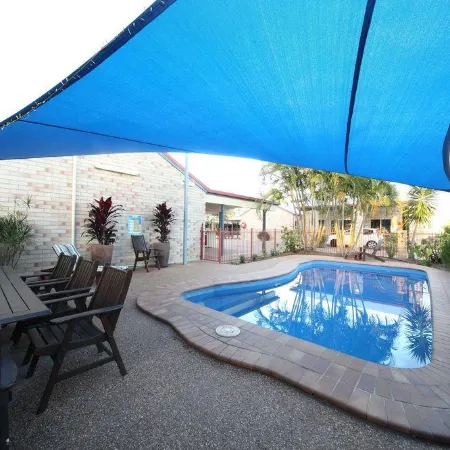 Midlander Motor Inn