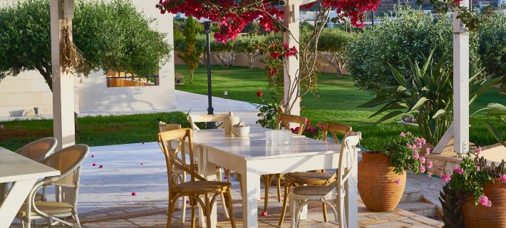 Golden Bay Apartments-Garden Haven Hoteles en Quersoneso