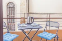L'Opera Rooms - Romantic