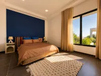 Villa Solis - Elegant Villa with Private Pool -  Casas de vacaciones