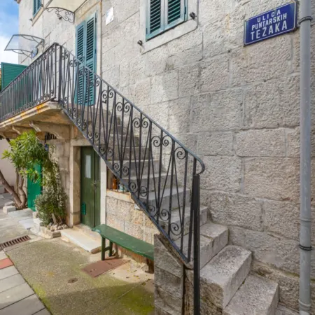 Apartments Nikoleta & Susanne Hotels in Punat
