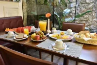 Cordilheira Hotel - parking