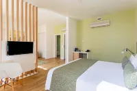 Superior Suite with Sofa-Bed   Porta da Arrábida - WiFi