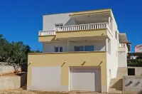 Apartments Antonia - parking