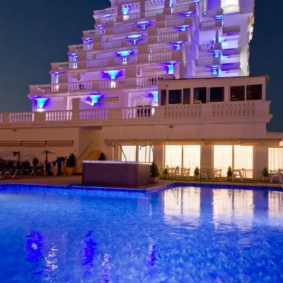 Hotel Los Delfines Hotels near فارو دي كابو دي بالوس