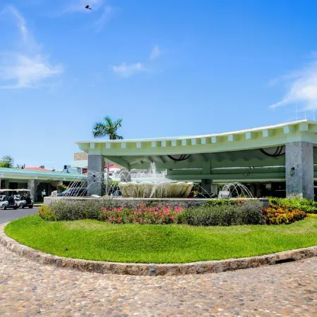 Pierre Mundo Imperial Riviera Diamante Acapulco
