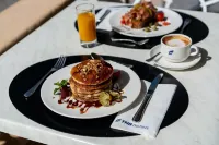 THB Felip - Adults Only - breakfast