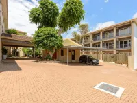 Umthunzi Hotel and Conference - Parkplatz