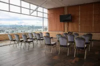 Crown Victoria Hotel - 4-Star