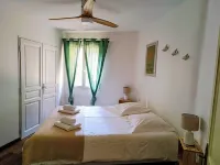 Au coeur des ocres - Charming vacation home - 수영장