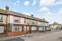 Cosy Hartlepool Home, Sleeps 5, Pet Friendly, Wifi - 2-Star