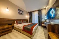 Ornella Hotel - parking