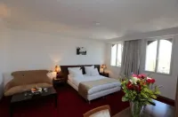 Le Caid - 4-Star