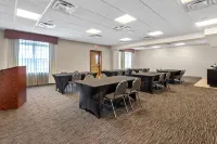 Country Inn & Suites by Radisson, Bowling Green, KY - موقف سيارات