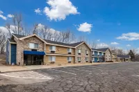 AmericInn by Wyndham White Bear Lake St. Paul - Parkering