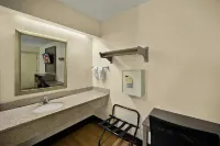 Red Roof Inn Chapel Hill - UNC - 2-Star