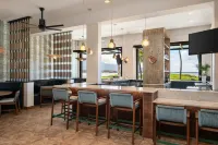 Hampton Inn & Suites by Hilton Maui North Shore - bar