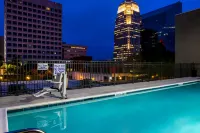 Hampton Inn & Suites Winston-Salem Downtown - Pools