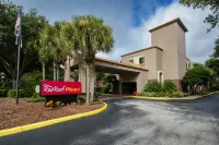 Red Roof Plus+ Palm Coast - Parkplatz