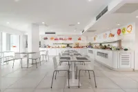 Welikehotel Triton Beach - Завтрак